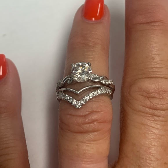 1 ctw diamond engagement ring and wedding band.